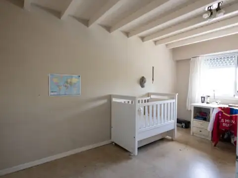 VENTA CASA CON PILETA - BECCAR
