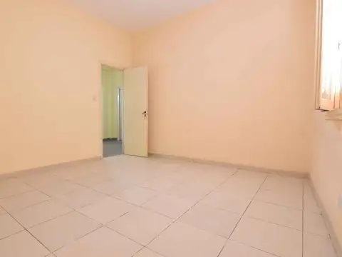 CASA + TZA+ TALLER PARQUE AVELLANEDA