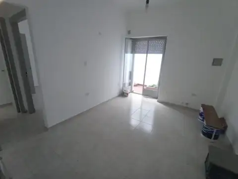 Depto Tipo Casa en Alquiler de 4 ambientes