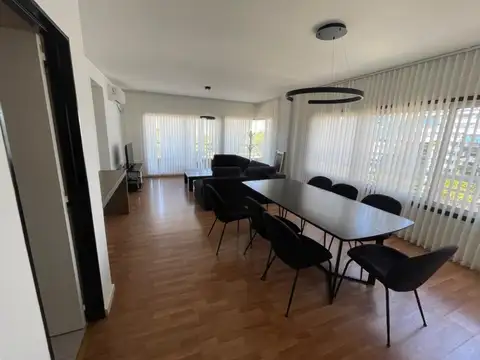 Departamento en Alquiler de 3 dormitorios