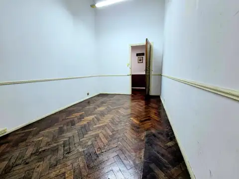 Oficina en Venta en Tribunales, USD 42.000