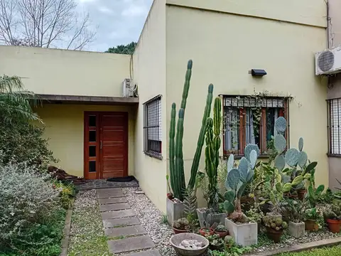 Casa - Lisandro Olmos Etcheverry
