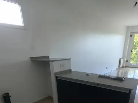 Departamento en Alquiler en Versalles, $ 1.150.000