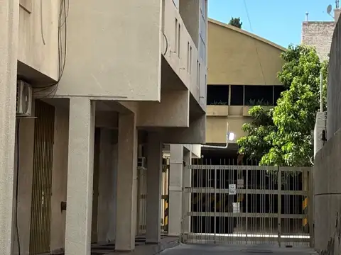 Cochera en Venta Cubierta