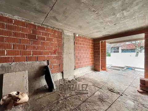 UNIDADES 2, 3 Y 4 AMB. COCHERAS EN P.B. de 1 Dormitorios