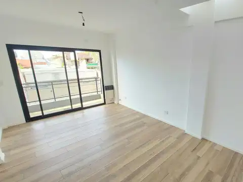 Depto Tipo Casa en Venta de 2 ambientes