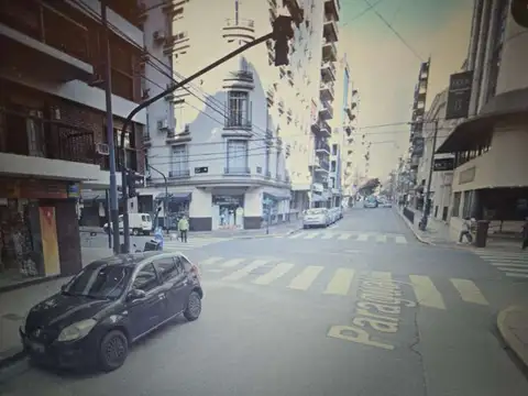 LOCAL 3.90  X 6, EXCELENTE UBICACIÓN