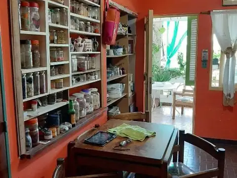 PERMUTA - CASA PH DE 4 AMBIENTES - VILLA LUZURIAGA