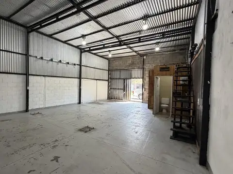 Galpon en Alquiler en Barrio Remedios de Escalada de San Martín, $ 770.000