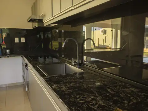 Casa en Venta en Resistencia, USD 55.000