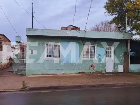 Terreno con casa a demoler B° Confluencia urbana
