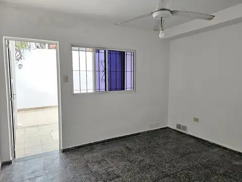 Departamento en Alquiler en Reconquista, $ 400.000