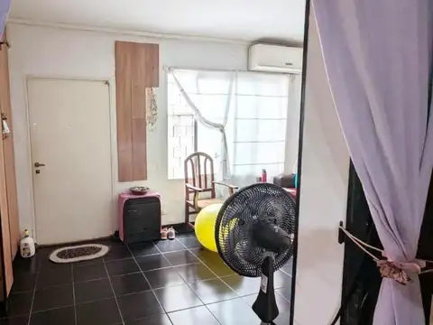 Depto Tipo Casa 3 ambientes con 2 baños
