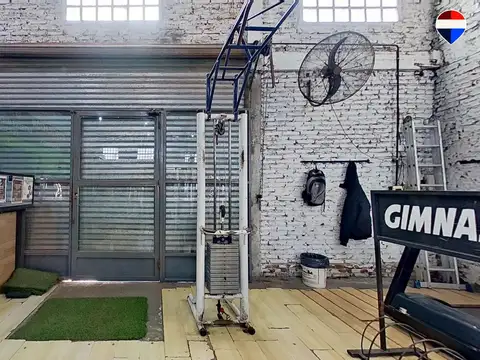 VENTA GALPON 300M CON PATIO FCIO VARELA
