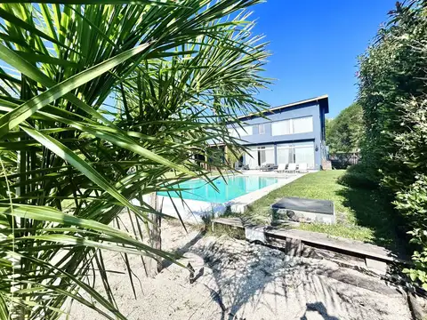 Canton Islas CASA EN VENTA A LA LAGUNA al 300