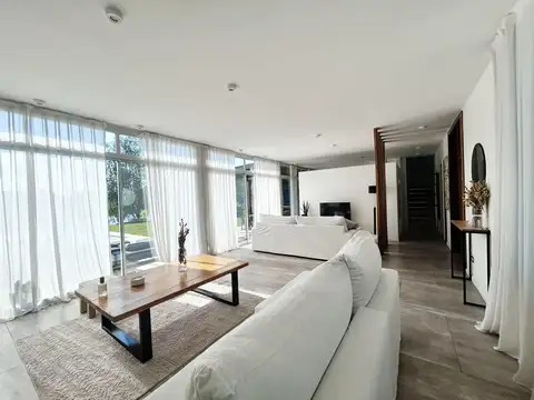 Casa en Venta al Oeste