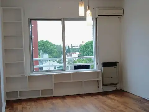 Av. Maipu 1300, Piso 6