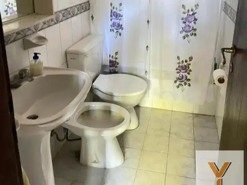 Casa en Alquiler Temporal con 1 cochera