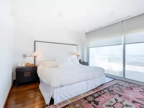 Departamento en Venta en Playa Brava, USD 1.550.000