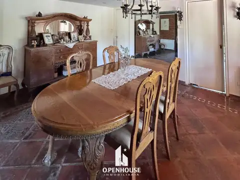 OPENHOUSE vende fabulosa y amplia casa en Barrio Dalvian