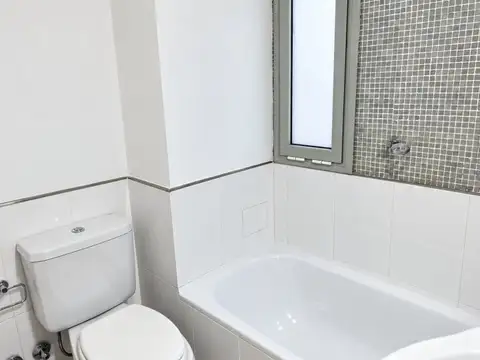 Departamento 3 dormitorios con Cochera - Av Carballo 580