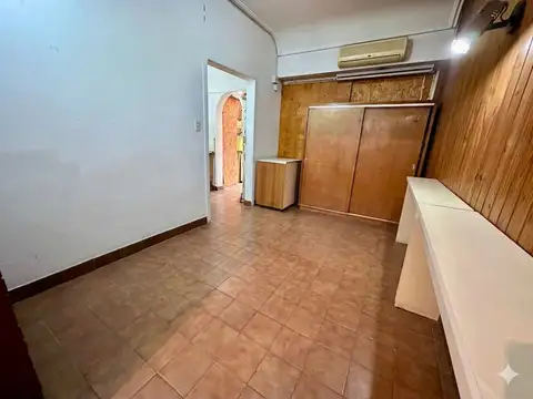 LOCAL COMERCIAL EN VENTA VILLA LYNCH - PERMUTA