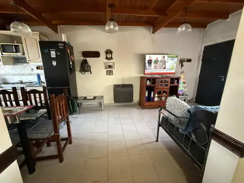 Depto Tipo Casa 3 ambientes con 1 baño