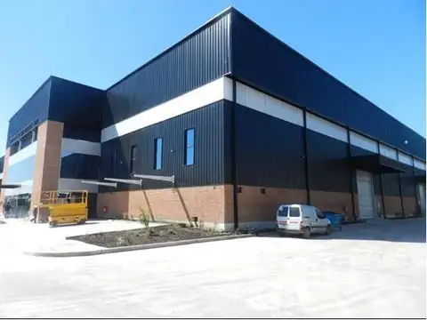 Carlos Calvo 2900,Munro/2.163 m²  de deposito con Oficinas.