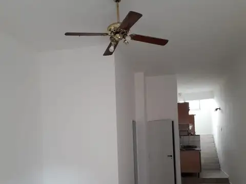 MORON CENTRO- DEPTO AL FRENTE EN PLANTA BAJA- 2 AMB CON PATIO- IDEAL USO PROFESIONAL