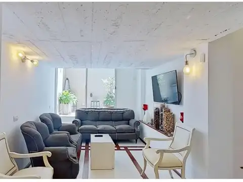 VENTA DIVINO DOS AMBIENTES TRANSFORMADO EN LOFT, CON PATIO - PALERMO - BOTANICO