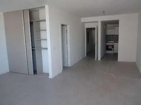 Avenida Eva Perón 1100, Piso 12