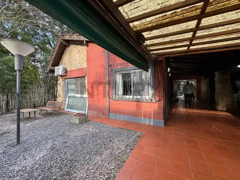 CASA EN VENTA 4 AMBIENTES EN EL HARAS MIRYAM , PARQUE LELOIR , APTA CREDITO