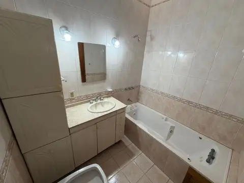 Oficina en Alquiler al Norte