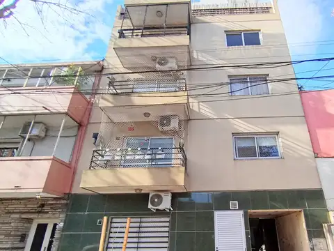 Dpto. Monoamb. Nuevo, al Frente c/Balcon.