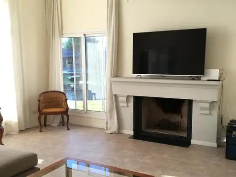 Casa en Alquiler al Suroeste
