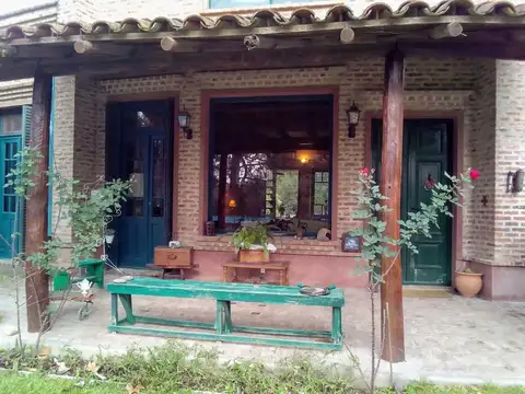 Casa 5 ambientes con 3 baños