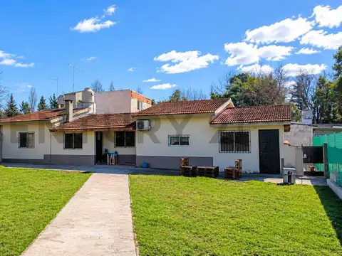 Lote Industrial con casa y departamento en venta, Benavídez