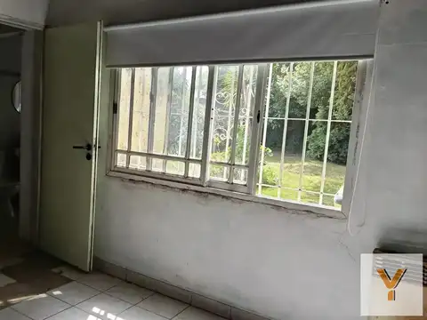 Casa en venta - 2 Dormitorios 1 Baño - La Plata