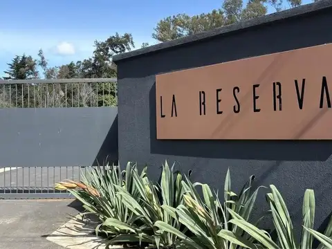 Terreno en venta en Barrio semi cerrado La Reserva La Bota