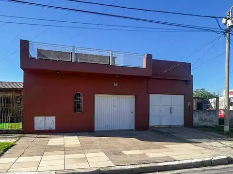 VENTA CASA MERLO 3AMB C JARDIN, QUINCHO Y TERRAZA