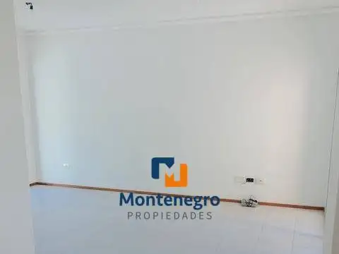 Departamento en Alquiler en Villa Ballester, $ 700.000
