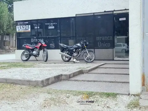 EXCLUSIVO COMERCIAL Y DEPÓSITO EN VENTA