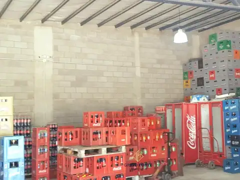 Local en Venta en Santa María, USD 160.000