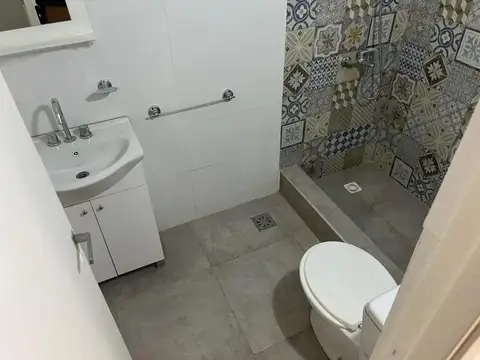Depto Tipo Casa en Venta en Villa del Parque, USD 129.500