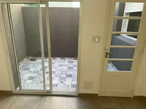 Depto Tipo Casa en Venta en Villa del Parque, USD 129.500