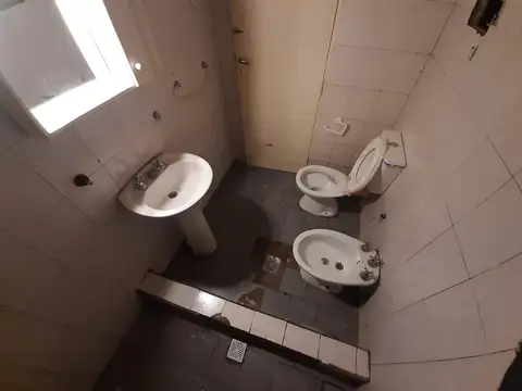 Depto Tipo Casa en Alquiler con 1 cocheras