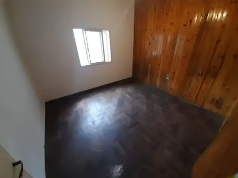 Depto Tipo Casa en Alquiler 50 años