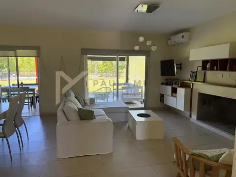 Casa en Alquiler de 3 dormitorios