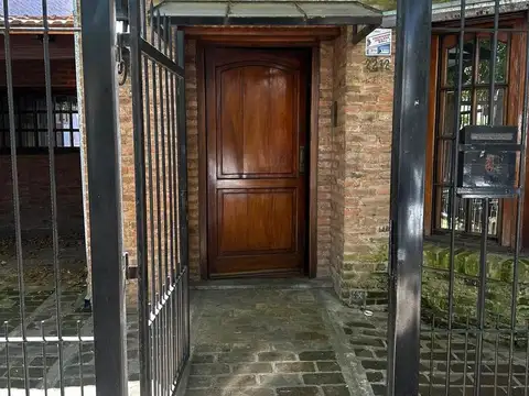 Tres Sargentos al 2200