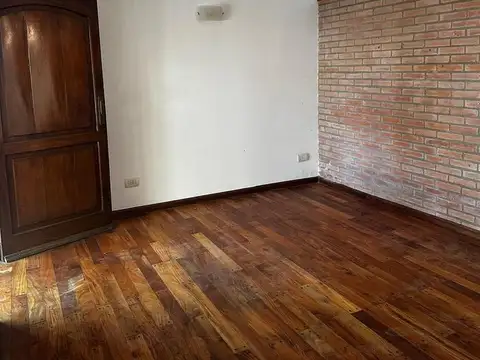 Chalet 4 ambientes.